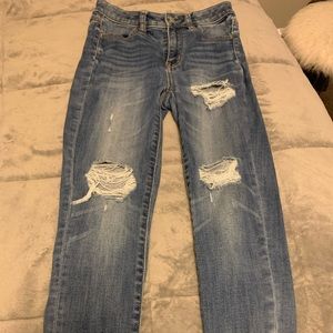 American Eagle distressed ripped jeggings, size 0 short